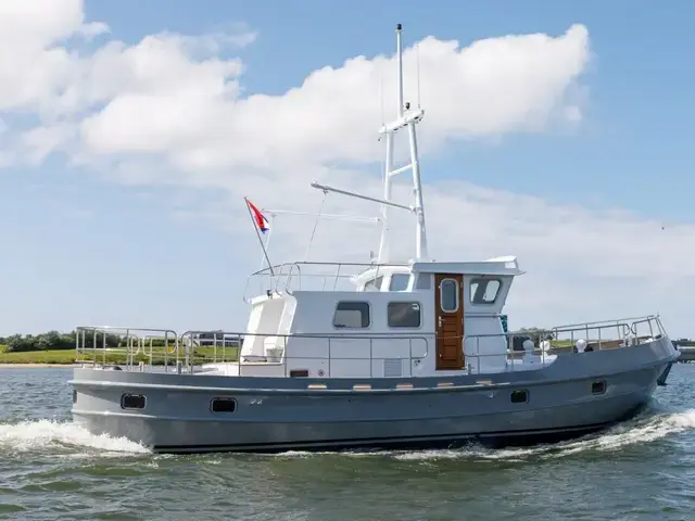 Pilothouse Trawler 44 Long Range