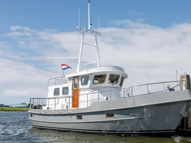 Pilothouse Trawler 44 Long Range