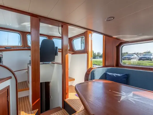 Pilothouse Trawler 44 Long Range