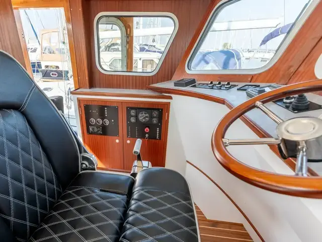 Pilothouse Trawler 44 Long Range