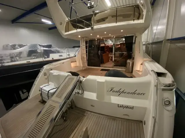 Princess Yachts 60