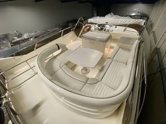 Princess Yachts 60