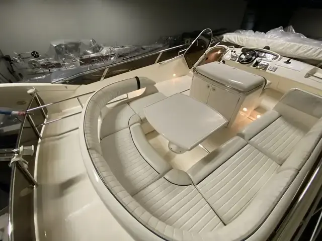 Princess Yachts 60