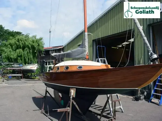 Klassieke zeilboot 7.25