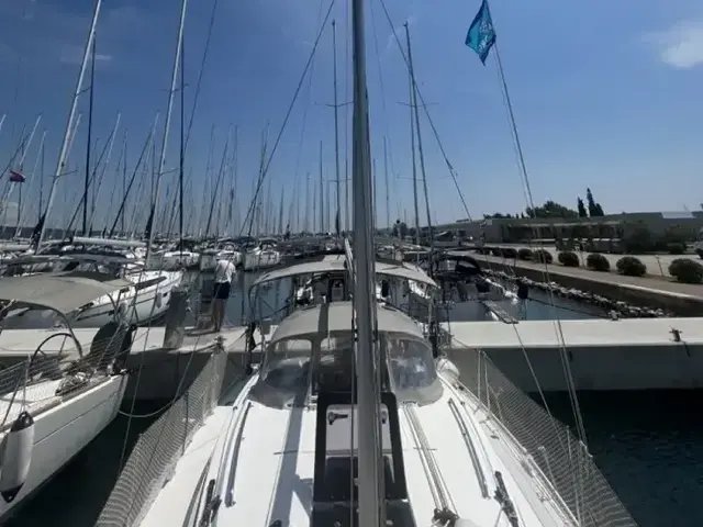 Bavaria 33 Cruiser