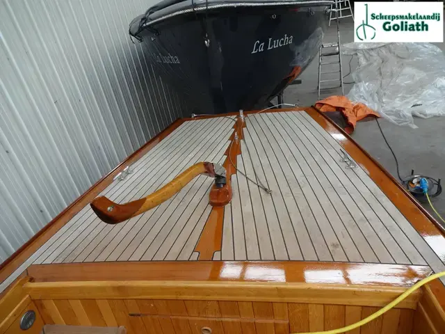 Klassieke zeilboot 7.25