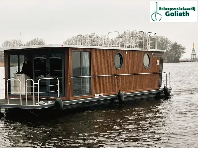 Nordic Season NS 40 Eco 36m2 Houseboat