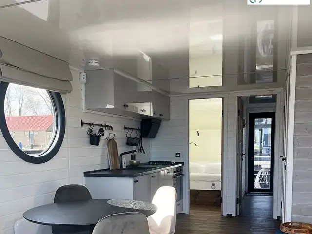 Nordic Season NS 40 Eco 36m2 Houseboat