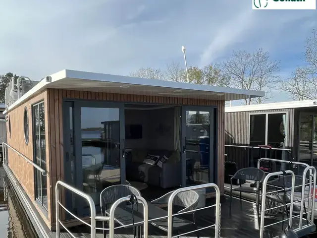 Nordic Season NS 40 Eco 36m2 Houseboat