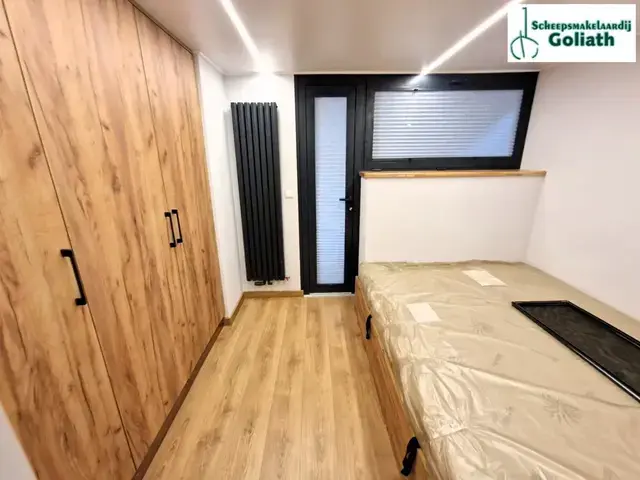 Campi 360 Houseboat