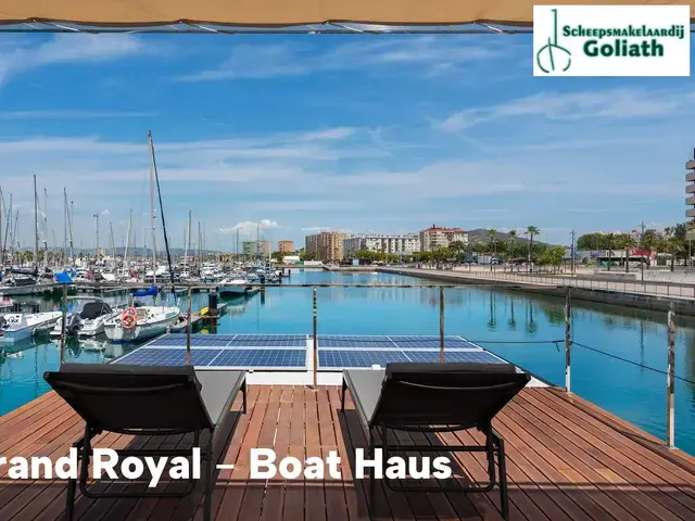 Boat Haus Mediterranean 12X4,5 ROYAL Houseboat