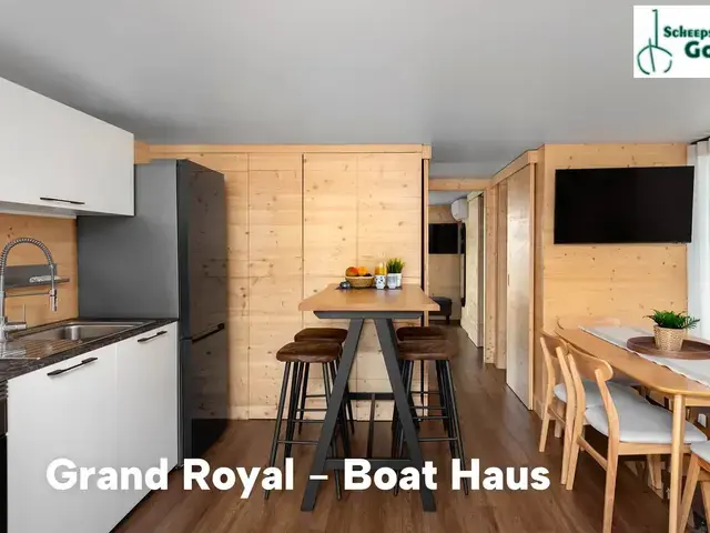 Boat Haus Mediterranean 12X4,5 ROYAL Houseboat