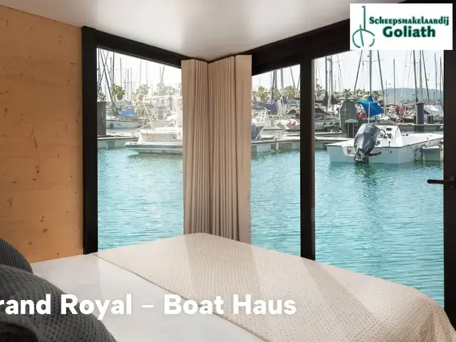 Boat Haus Mediterranean 12X4,5 ROYAL Houseboat