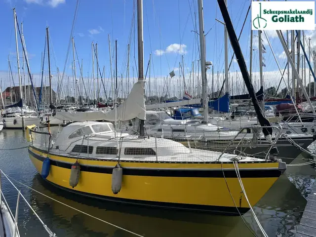 Friendship 28 for sale in Netherlands for €8,990 ($9,340)