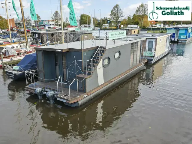 Campi 400 Per Direct In Maasbommel Houseboat