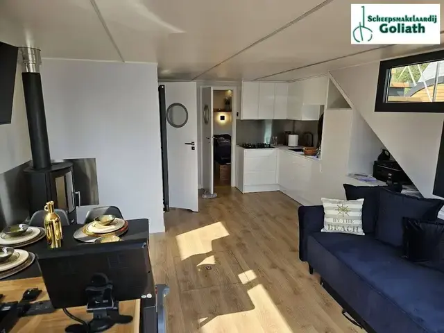 Campi 460 Houseboat