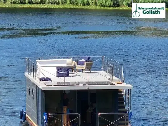 Campi 460 Houseboat