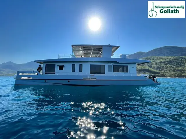 Maison Marine 66 Houseboat- Catamaran