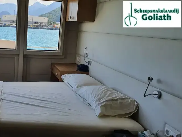 Maison Marine 66 Houseboat- Catamaran