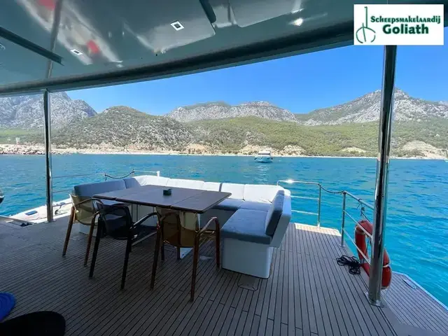 Maison Marine 66 Houseboat- Catamaran