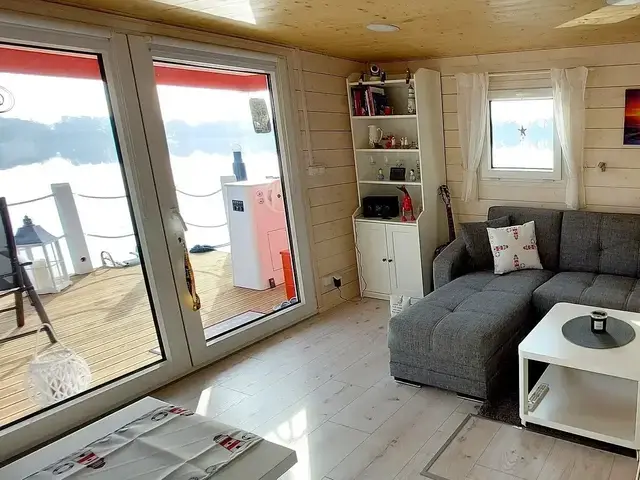 Houseboat ZOE 1200