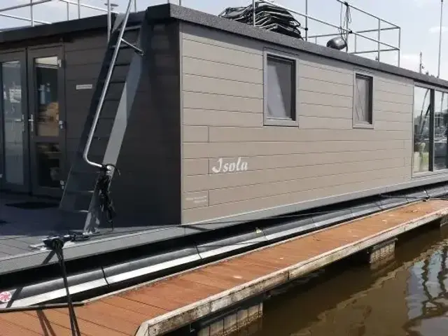 HT Lofts PE Special Houseboat