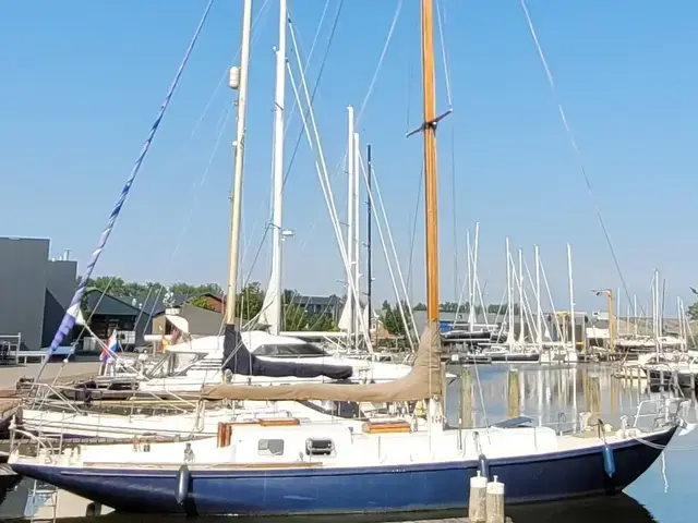 One Off Classic Sailing Yacht Amazone