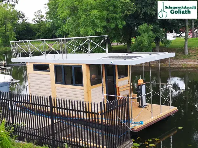 Campi 280 Houseboat