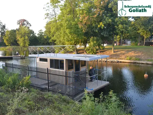 Campi 280 Houseboat