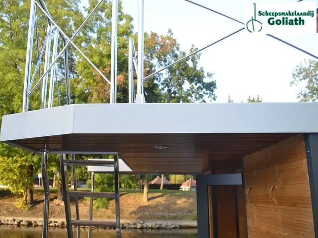 Campi 280 Houseboat