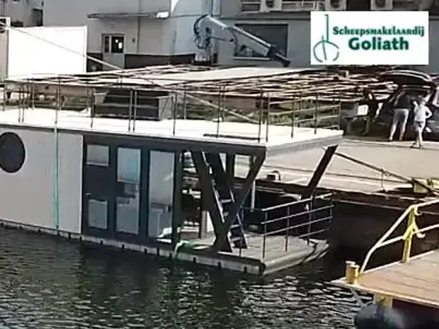 Shogun Mobile Houseboat