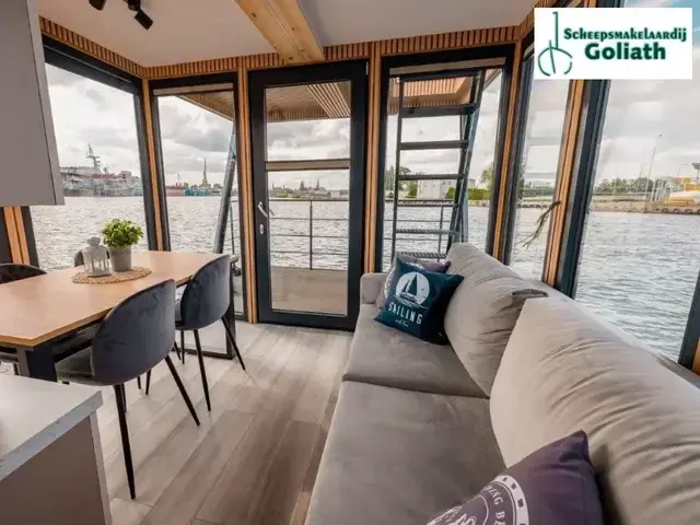 Shogun Mobile Houseboat