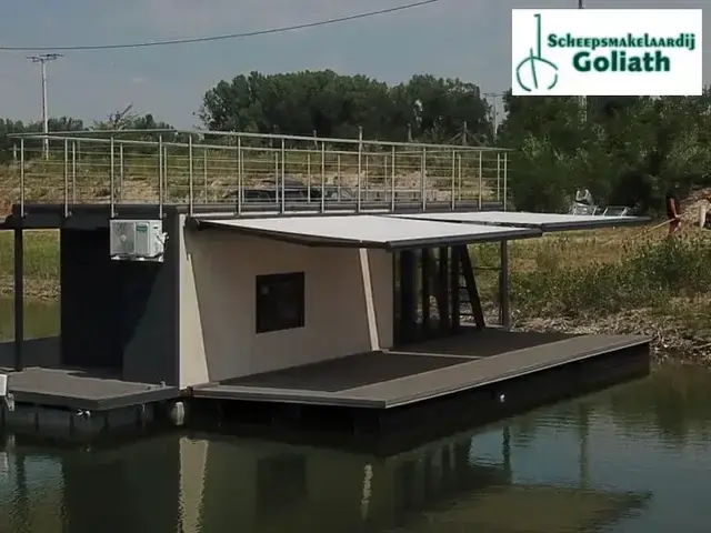 Shogun Mobile Houseboat