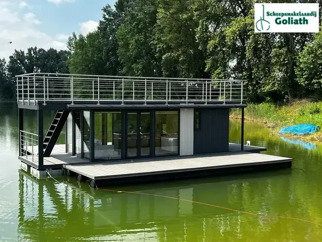 Shogun Mobile Houseboat