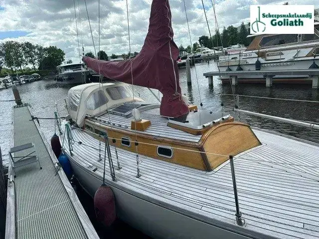 Royal Huisman 33