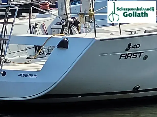 Beneteau First 40