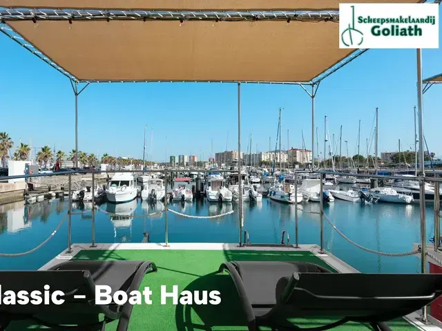 Boat Haus Mediterranean 8x3 Classic Houseboat