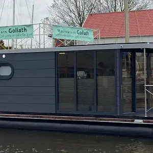 2024 Campi 400 Houseboat