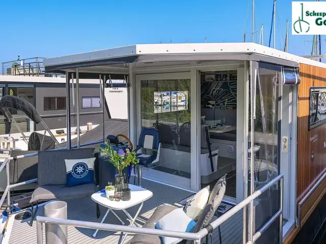 Flexmobil Houseboat Insula