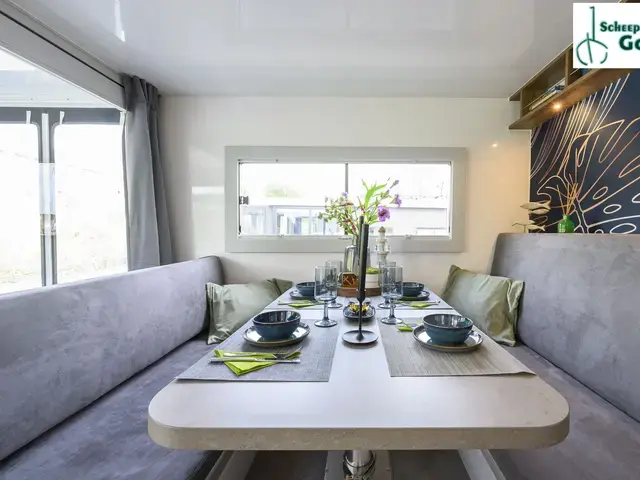 Flexmobil Houseboat Insula