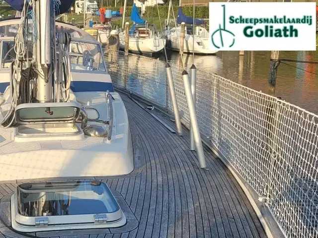 Hallberg Rassy 352