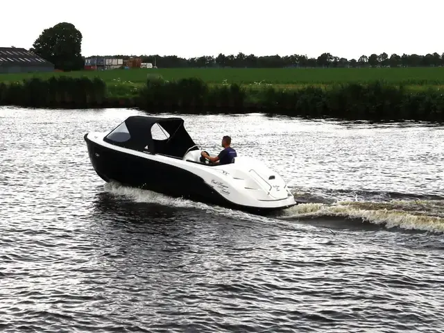 Oud Huijzer 580 tender