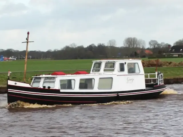 Draaisma Omgebouwd Binnenvaartschip