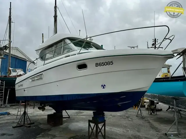 Jeanneau Merry Fisher 805