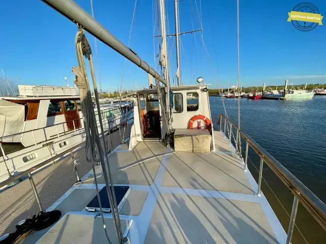 One Off Ketch Ketch - Motorsailer