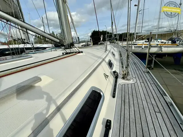 Hanse 411