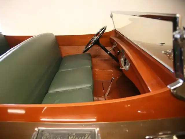 Chris Craft 26 Runaboat