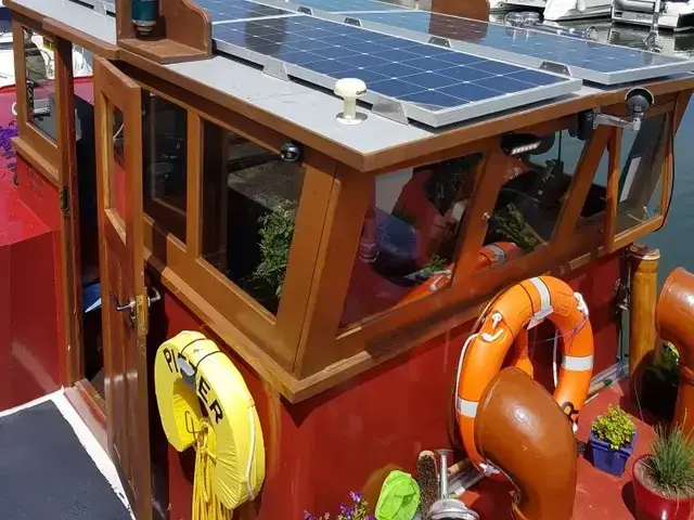 Dutch Barge Converted Bunker Boat (original Shell62)