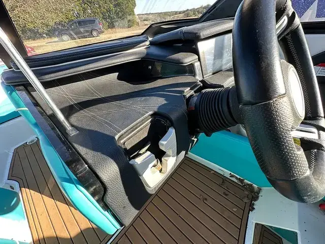 Super Air Nautique G21