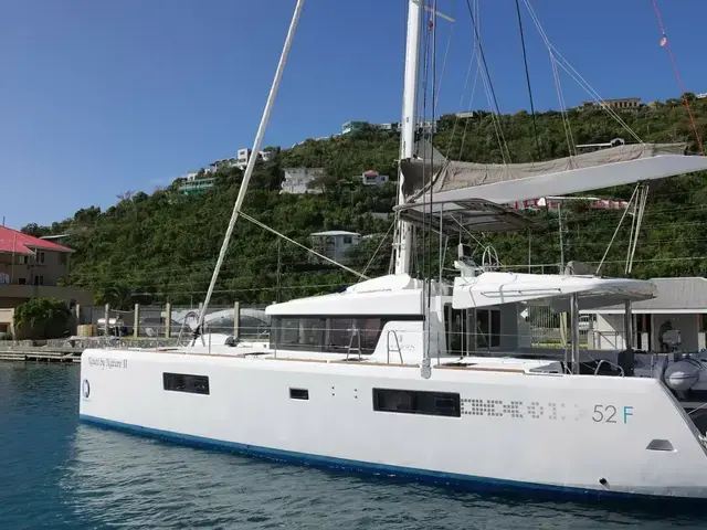 Lagoon 52